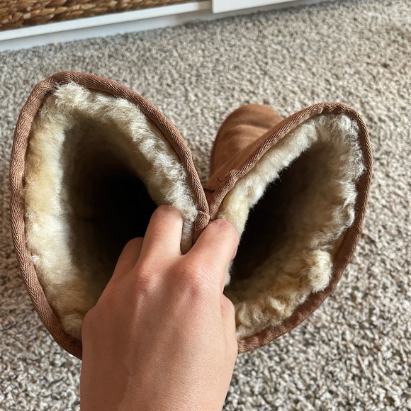 Brown Ugg boots - Picture 4 of 6